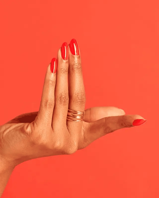 Sơn móng tay OPI NL L22 A THÀNH PHỐ ĐỎ SỐNG ĐỘNG