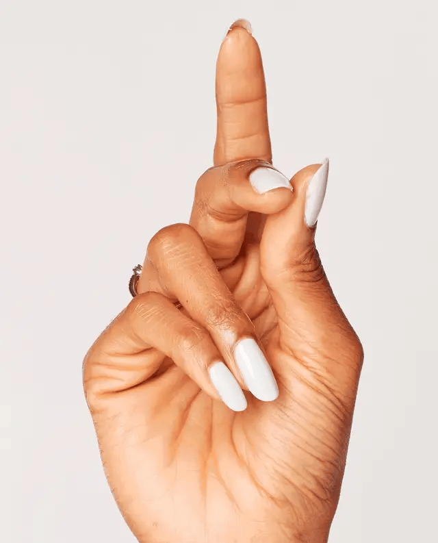 Sơn móng tay OPI NL V32 I CANNOLI WEAR OPI