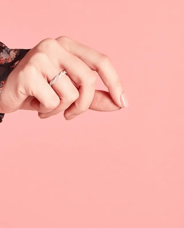 Sơn móng tay OPI NL P37 Ở ĐÂU ĐÓ TRÊN NÚI CẦU VỒNG