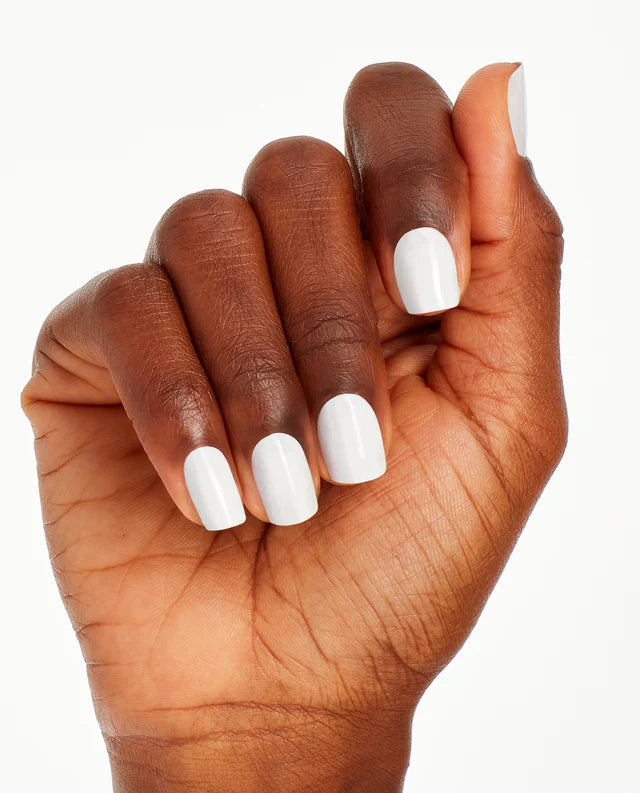 Sơn móng tay OPI NL L26 SUZI CHASES PORTU-GEESE