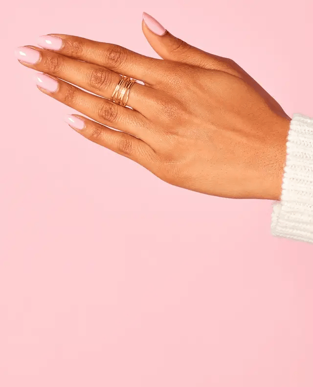 Sơn móng tay OPI NL L18 TAGUS TRONG ẢNH TỰ SƯỚNG ĐÓ